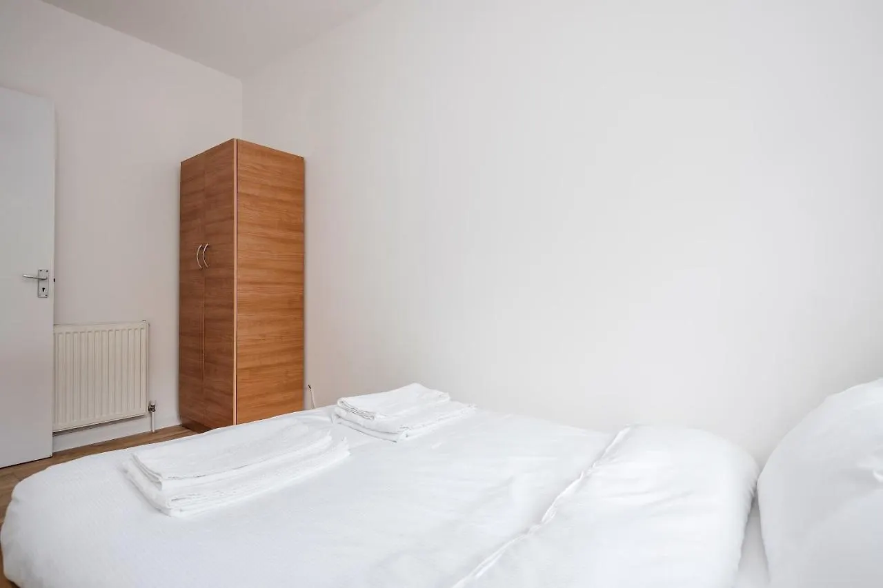Cosy And Comfortable London Bridge Home