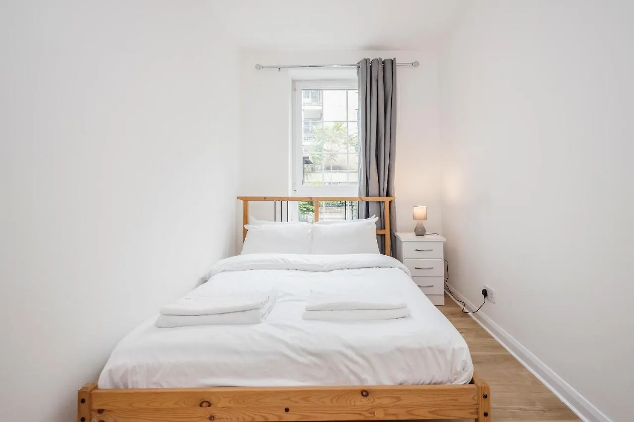 Cosy And Comfortable London Bridge Home