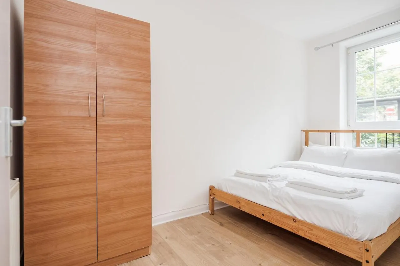 Cosy And Comfortable London Bridge Home